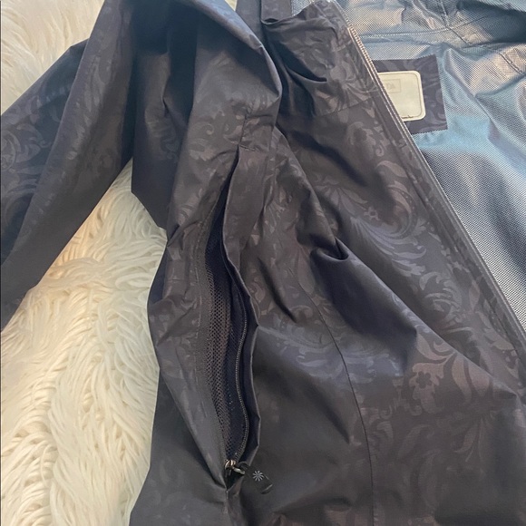 Athleta Black Patterned Jacket size L BNWOT length 30” pit to pit 42” zipper - Picture 12 of 16